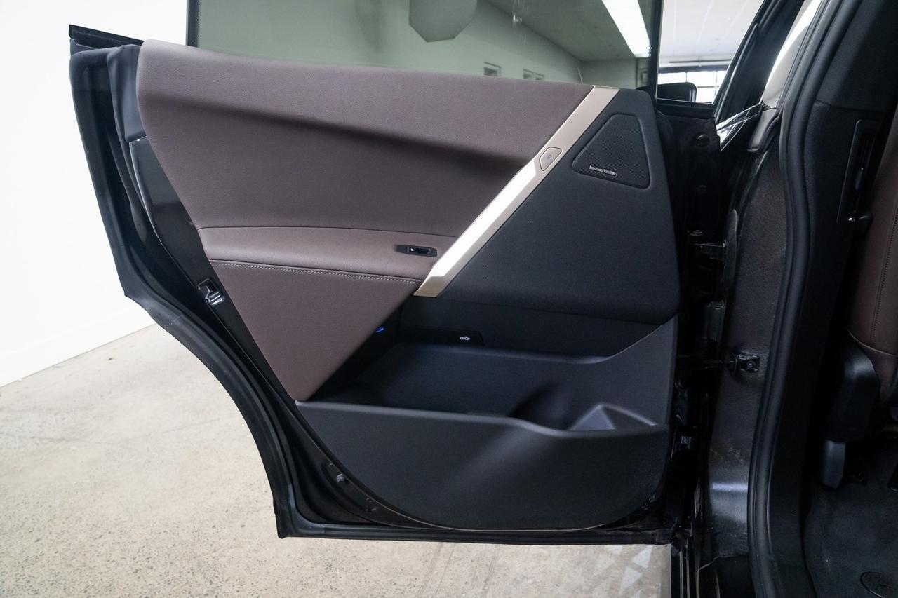 2024 BMW iX xDrive50 1 Owner Heated Seats Sport Package Portland OR