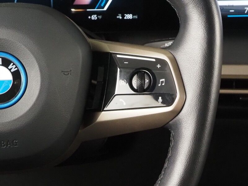 2024 BMW iX xDrive50 AWD *DRIVING ASSIST PRO, HEADS-UP DISPLAY, NAVIGATION, LIVE COCKPIT PRO, ADAPTIVE CRUISE, SAFETY ALERTS, 360 CAMERAS, PANO ECLIPSING GLASS ROOF, HEATED MULTI-FUNCTION SEATS, HEATED STEERING, HARMAN/KARDON, WIRELESS CHARGING Round Rock TX