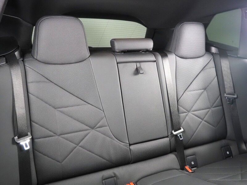 2024 BMW iX xDrive50 AWD *DRIVING ASSIST PRO, HEADS-UP DISPLAY, NAVIGATION, LIVE COCKPIT PRO, ADAPTIVE CRUISE, SAFETY ALERTS, 360 CAMERAS, PANO ECLIPSING GLASS ROOF, HEATED MULTI-FUNCTION SEATS, HEATED STEERING, HARMAN/KARDON, WIRELESS CHARGING Round Rock TX