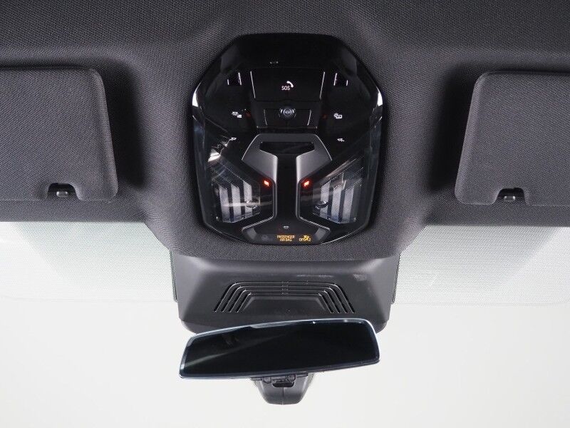 2024 BMW iX xDrive50 AWD *DRIVING ASSIST PRO, HEADS-UP DISPLAY, NAVIGATION, LIVE COCKPIT PRO, ADAPTIVE CRUISE, SAFETY ALERTS, 360 CAMERAS, PANO ECLIPSING GLASS ROOF, HEATED MULTI-FUNCTION SEATS, HEATED STEERING, HARMAN/KARDON, WIRELESS CHARGING Round Rock TX