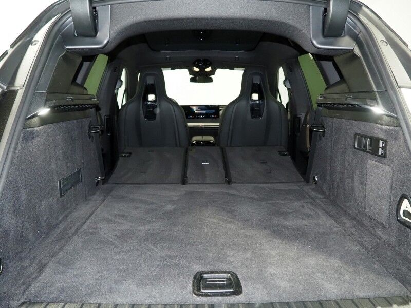 2024 BMW iX xDrive50 AWD *DRIVING ASSIST PRO, HEADS-UP DISPLAY, NAVIGATION, LIVE COCKPIT PRO, ADAPTIVE CRUISE, SAFETY ALERTS, 360 CAMERAS, PANO ECLIPSING GLASS ROOF, HEATED MULTI-FUNCTION SEATS, HEATED STEERING, HARMAN/KARDON, WIRELESS CHARGING Round Rock TX