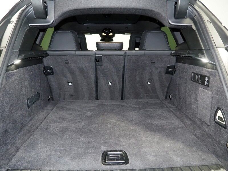 2024 BMW iX xDrive50 AWD *DRIVING ASSIST PRO, HEADS-UP DISPLAY, NAVIGATION, LIVE COCKPIT PRO, ADAPTIVE CRUISE, SAFETY ALERTS, 360 CAMERAS, PANO ECLIPSING GLASS ROOF, HEATED MULTI-FUNCTION SEATS, HEATED STEERING, HARMAN/KARDON, WIRELESS CHARGING Round Rock TX