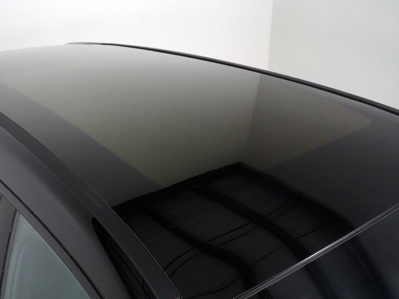 2024 BMW iX xDrive50 AWD *DRIVING ASSIST PRO, HEADS-UP DISPLAY, NAVIGATION, LIVE COCKPIT PRO, ADAPTIVE CRUISE, SAFETY ALERTS, 360 CAMERAS, PANO ECLIPSING GLASS ROOF, HEATED MULTI-FUNCTION SEATS, HEATED STEERING, HARMAN/KARDON, WIRELESS CHARGING Round Rock TX