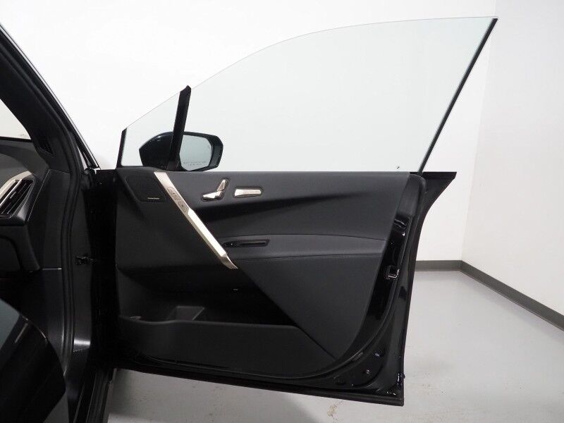 2024 BMW iX xDrive50 AWD *DRIVING ASSIST PRO, HEADS-UP DISPLAY, NAVIGATION, LIVE COCKPIT PRO, ADAPTIVE CRUISE, SAFETY ALERTS, 360 CAMERAS, PANO ECLIPSING GLASS ROOF, HEATED MULTI-FUNCTION SEATS, HEATED STEERING, HARMAN/KARDON, WIRELESS CHARGING Round Rock TX