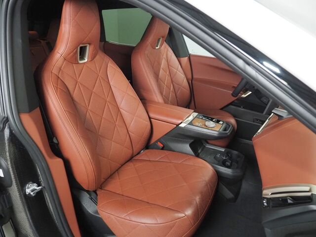 2024 BMW iX xDrive50 AWD *LUXURY & SPORT PKGS, DRIVING ASSIST PRO, HEADS-UP DISPLAY, NAVIGATION, ADAPTIVE CRUISE, 360 CAMERAS, PANO ECLIPSING MOONROOF, LEATHER, HEATED SEATS/STEERING, HARMAN/KARDON, WIRELESS CHARGING Round Rock TX