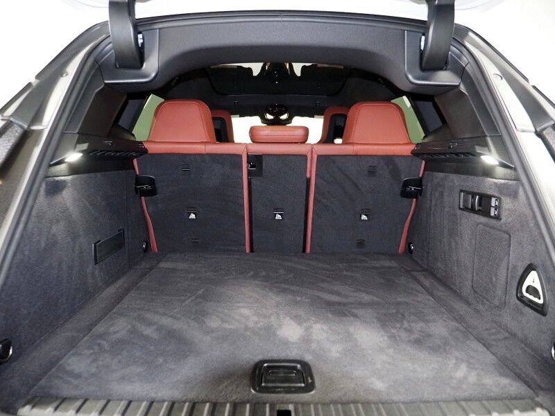 2024 BMW iX xDrive50 AWD *LUXURY & SPORT PKGS, DRIVING ASSIST PRO, HEADS-UP DISPLAY, NAVIGATION, ADAPTIVE CRUISE, 360 CAMERAS, PANO ECLIPSING MOONROOF, LEATHER, HEATED SEATS/STEERING, HARMAN/KARDON, WIRELESS CHARGING Round Rock TX