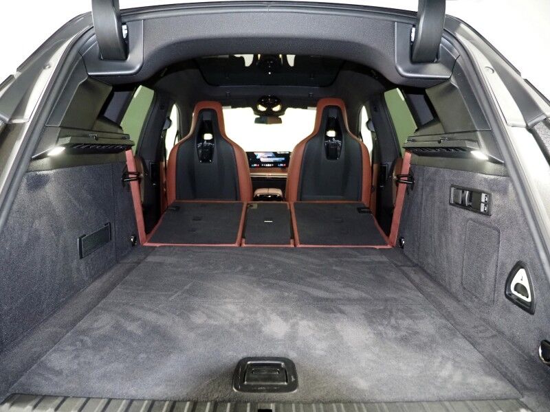 2024 BMW iX xDrive50 AWD *LUXURY & SPORT PKGS, DRIVING ASSIST PRO, HEADS-UP DISPLAY, NAVIGATION, ADAPTIVE CRUISE, 360 CAMERAS, PANO ECLIPSING MOONROOF, LEATHER, HEATED SEATS/STEERING, HARMAN/KARDON, WIRELESS CHARGING Round Rock TX