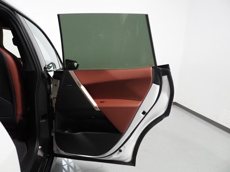 2024 BMW iX xDrive50 AWD *LUXURY & SPORT PKGS, DRIVING ASSIST PRO, HEADS-UP DISPLAY, NAVIGATION, ADAPTIVE CRUISE, 360 CAMERAS, PANO ECLIPSING MOONROOF, LEATHER, HEATED SEATS/STEERING, HARMAN/KARDON, WIRELESS CHARGING Round Rock TX