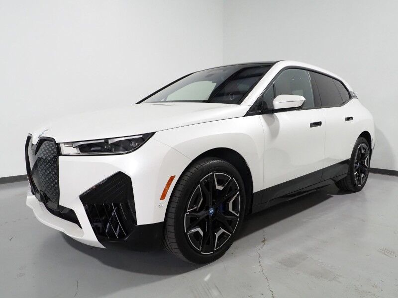 2024 BMW iX xDrive50 AWD *LUXURY & SPORT PKGS, DRIVING ASSIST PRO, HEADS-UP DISPLAY, NAVIGATION, ADAPTIVE CRUISE, 360 CAMERAS, PANO ECLIPSING MOONROOF, LEATHER, HEATED SEATS/STEERING, HARMAN/KARDON, WIRELESS CHARGING Round Rock TX