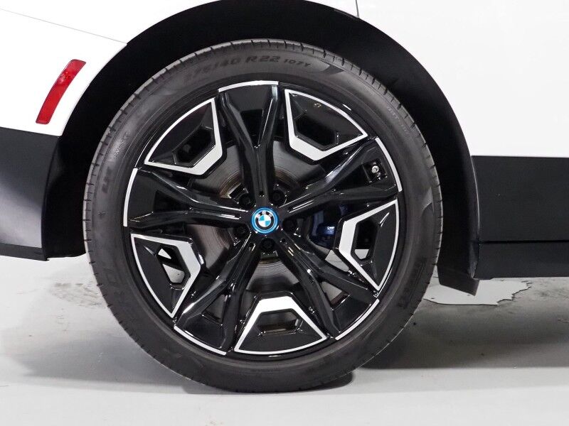 2024 BMW iX xDrive50 AWD *LUXURY & SPORT PKGS, DRIVING ASSIST PRO, HEADS-UP DISPLAY, NAVIGATION, ADAPTIVE CRUISE, 360 CAMERAS, PANO ECLIPSING MOONROOF, LEATHER, HEATED SEATS/STEERING, HARMAN/KARDON, WIRELESS CHARGING Round Rock TX