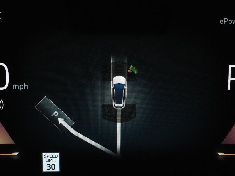 2024 BMW iX xDrive50 AWD *SPORT PKG, DRIVING ASSIST PRO, HEADS-UP DISPLAY, NAVIGATION, ADAPTIVE CRUISE, SAFETY ALERTS, 360 CAMERAS, PANO ECLIPSING GLASS ROOF, LEATHER, CLIMATE SEATS, 22 INCH WHEELS, HARMAN/KARDON, WIRELESS CHARGING Round Rock TX