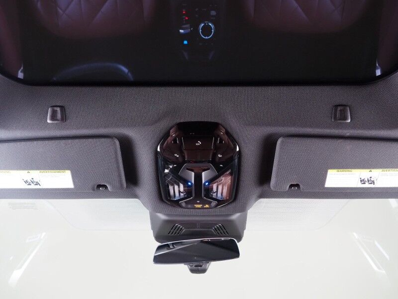 2024 BMW iX xDrive50 AWD *SPORT PKG, DRIVING ASSIST PRO, HEADS-UP DISPLAY, NAVIGATION, ADAPTIVE CRUISE, SAFETY ALERTS, 360 CAMERAS, PANO ECLIPSING GLASS ROOF, LEATHER, CLIMATE SEATS, 22 INCH WHEELS, HARMAN/KARDON, WIRELESS CHARGING Round Rock TX