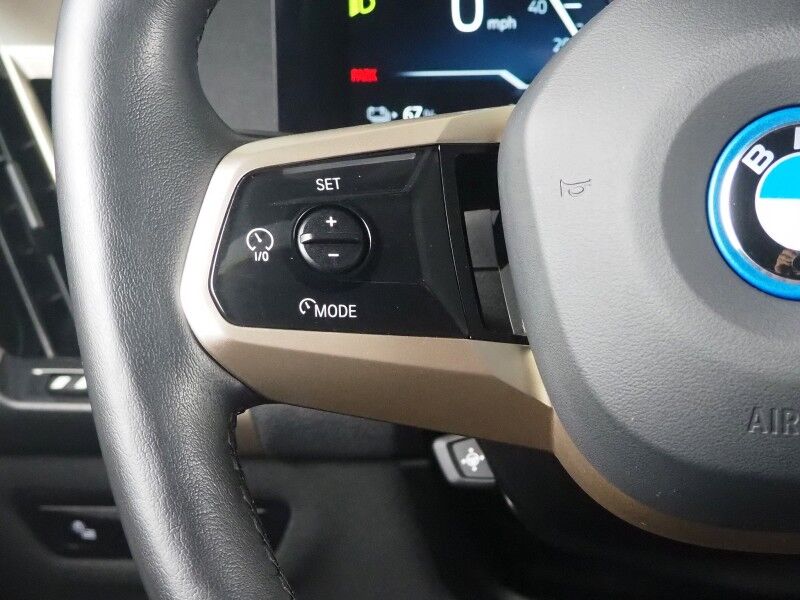 2024 BMW iX xDrive50 AWD *SPORT PKG, DRIVING ASSIST PRO, HEADS-UP DISPLAY, NAVIGATION, ADAPTIVE CRUISE, SAFETY ALERTS, 360 CAMERAS, PANO ECLIPSING MOONROOF, CLIMATE/MULTI-CONTOUR SEATS, HARMAN/KARDON, WIRELESS CHARGING Round Rock TX