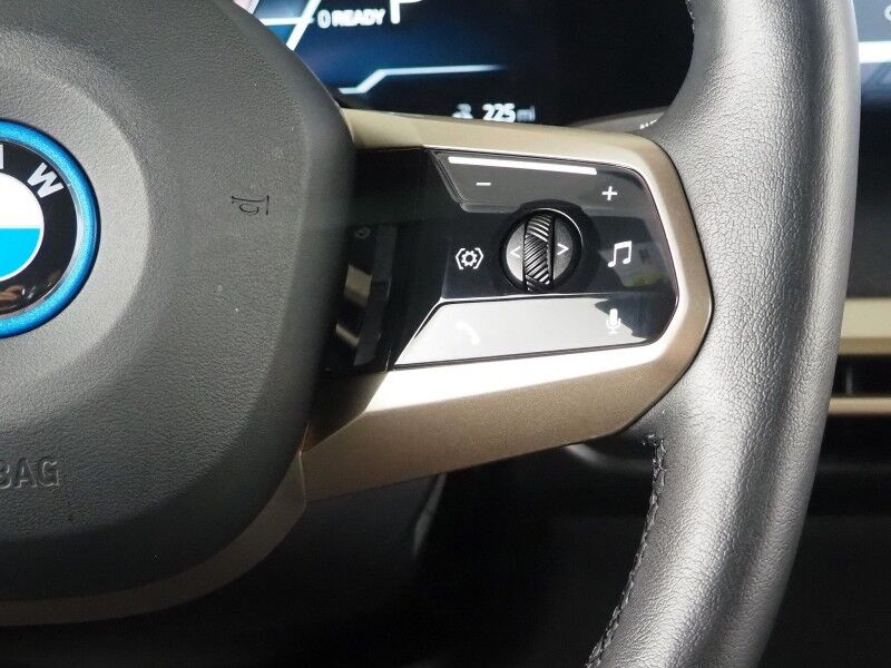 2024 BMW iX xDrive50 AWD *SPORT PKG, DRIVING ASSIST PRO, HEADS-UP DISPLAY, NAVIGATION, ADAPTIVE CRUISE, SAFETY ALERTS, 360 CAMERAS, PANO ECLIPSING MOONROOF, CLIMATE/MULTI-CONTOUR SEATS, HARMAN/KARDON, WIRELESS CHARGING Round Rock TX