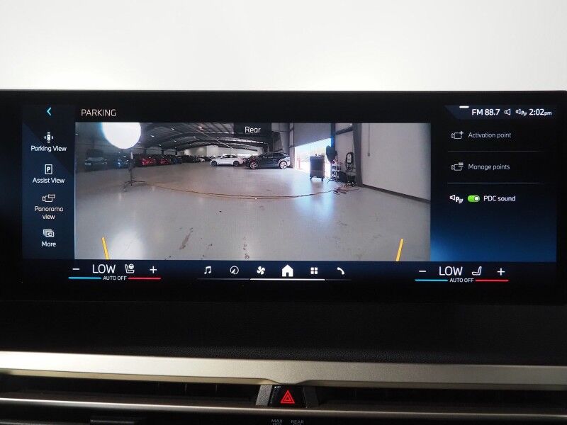 2024 BMW iX xDrive50 AWD *SPORT PKG, DRIVING ASSIST PRO, HEADS-UP DISPLAY, NAVIGATION, ADAPTIVE CRUISE, SAFETY ALERTS, 360 CAMERAS, PANO ECLIPSING MOONROOF, CLIMATE/MULTI-CONTOUR SEATS, HARMAN/KARDON, WIRELESS CHARGING Round Rock TX