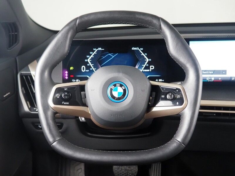 2024 BMW iX xDrive50 AWD *SPORT PKG, DRIVING ASSIST PRO, HEADS-UP DISPLAY, NAVIGATION, ADAPTIVE CRUISE, SAFETY ALERTS, 360 CAMERAS, PANO ECLIPSING MOONROOF, CLIMATE/MULTI-CONTOUR SEATS, HARMAN/KARDON, WIRELESS CHARGING Round Rock TX