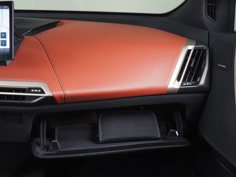 2024 BMW iX xDrive50 AWD *SPORT PKG, DRIVING ASSIST PRO, HEADS-UP DISPLAY, NAVIGATION, ADAPTIVE CRUISE, SAFETY ALERTS, 360 CAMERAS, PANO ECLIPSING MOONROOF, LEATHER, CLIMATE SEATS, 22 INCH WHEELS, HARMAN/KARDON, WIRELESS CHARGING Round Rock TX