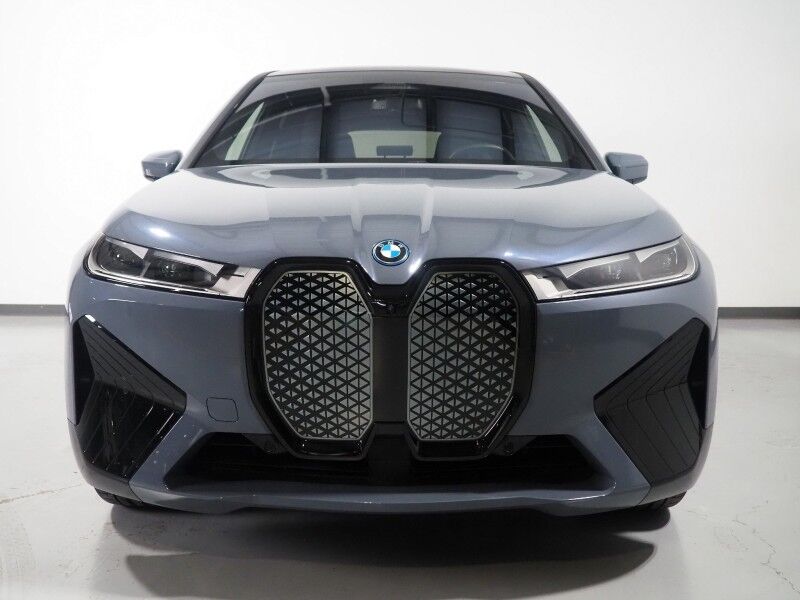 2024 BMW iX xDrive50 AWD *SPORT PKG, HEADS-UP DISPLAY, NAVIGATION, LIVE COCKPIT PRO, SAFETY ALERTS, 360 VIEW CAMERAS, PANO ECLIPSING MOONROOF, CLIMATE SEATS, HEATED STEERING, 22 INCH WHEELS, HARMAN/KARDON, WIRELESS CHARGING Round Rock TX