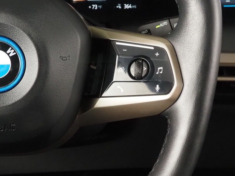 2024 BMW iX xDrive50 AWD *SPORT PKG, HEADS-UP DISPLAY, NAVIGATION, LIVE COCKPIT PRO, SAFETY ALERTS, 360 VIEW CAMERAS, PANO ECLIPSING MOONROOF, HEATED SEATS/STEERING, 22 INCH WHEELS, HARMAN/KARDON, WIRELESS CHARGING Round Rock TX