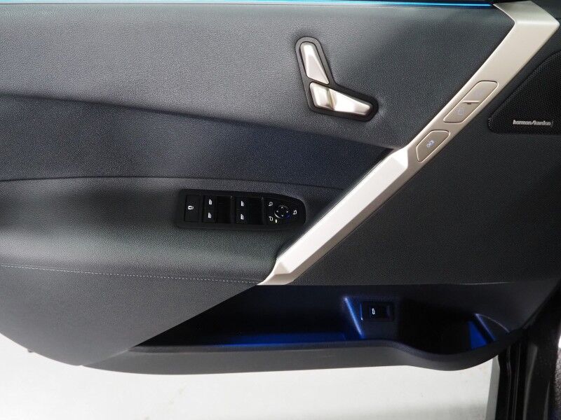 2024 BMW iX xDrive50 AWD *SPORT PKG, HEADS-UP DISPLAY, NAVIGATION, LIVE COCKPIT PRO, SAFETY ALERTS, 360 VIEW CAMERAS, PANO ECLIPSING MOONROOF, HEATED SEATS/STEERING, 22 INCH WHEELS, HARMAN/KARDON, WIRELESS CHARGING Round Rock TX