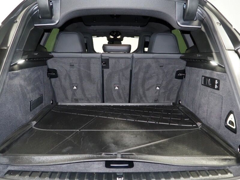 2024 BMW iX xDrive50 AWD *SPORT PKG, HEADS-UP DISPLAY, NAVIGATION, LIVE COCKPIT PRO, SAFETY ALERTS, 360 VIEW CAMERAS, PANO ECLIPSING MOONROOF, HEATED SEATS/STEERING, 22 INCH WHEELS, HARMAN/KARDON, WIRELESS CHARGING Round Rock TX