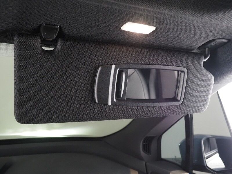 2024 BMW iX xDrive50 AWD *SPORT PKG, HEADS-UP DISPLAY, NAVIGATION, LIVE COCKPIT PRO, SAFETY ALERTS, 360 VIEW CAMERAS, PANO ECLIPSING MOONROOF, HEATED SEATS/STEERING, 22 INCH WHEELS, HARMAN/KARDON, WIRELESS CHARGING Round Rock TX