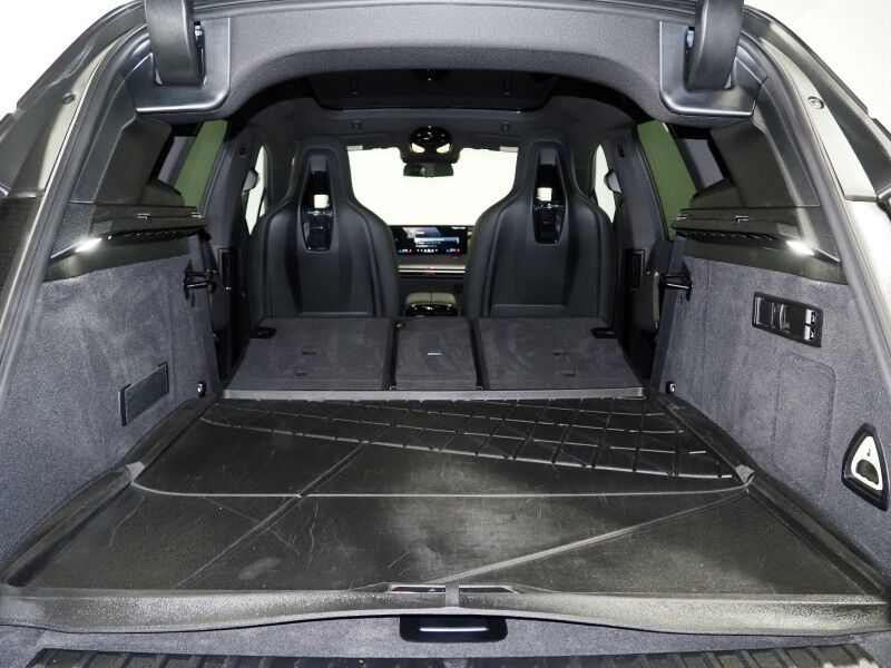 2024 BMW iX xDrive50 AWD *SPORT PKG, HEADS-UP DISPLAY, NAVIGATION, LIVE COCKPIT PRO, SAFETY ALERTS, 360 VIEW CAMERAS, PANO ECLIPSING MOONROOF, HEATED SEATS/STEERING, 22 INCH WHEELS, HARMAN/KARDON, WIRELESS CHARGING Round Rock TX