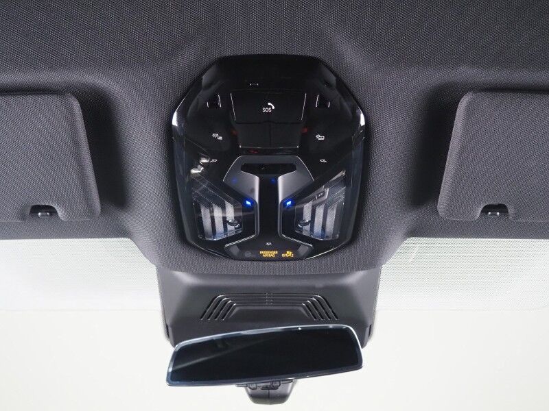 2024 BMW iX xDrive50 AWD *SPORT PKG, HEADS-UP DISPLAY, NAVIGATION, LIVE COCKPIT PRO, SAFETY ALERTS, 360 VIEW CAMERAS, PANO ECLIPSING MOONROOF, HEATED SEATS/STEERING, 22 INCH WHEELS, HARMAN/KARDON, WIRELESS CHARGING Round Rock TX