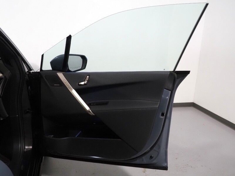 2024 BMW iX xDrive50 AWD *SPORT PKG, HEADS-UP DISPLAY, NAVIGATION, LIVE COCKPIT PRO, SAFETY ALERTS, 360 VIEW CAMERAS, PANO ECLIPSING MOONROOF, HEATED SEATS/STEERING, 22 INCH WHEELS, HARMAN/KARDON, WIRELESS CHARGING Round Rock TX