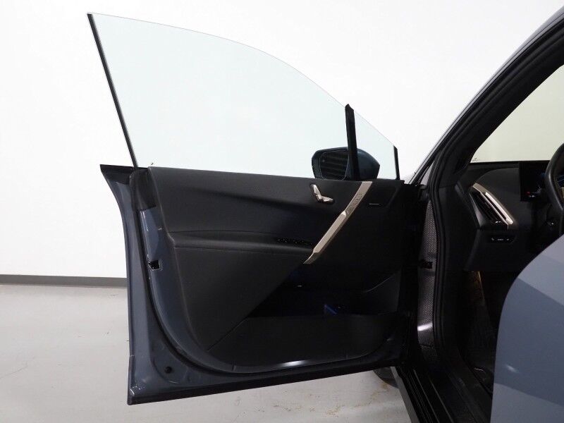 2024 BMW iX xDrive50 AWD *SPORT PKG, HEADS-UP DISPLAY, NAVIGATION, LIVE COCKPIT PRO, SAFETY ALERTS, 360 VIEW CAMERAS, PANO ECLIPSING MOONROOF, HEATED SEATS/STEERING, 22 INCH WHEELS, HARMAN/KARDON, WIRELESS CHARGING Round Rock TX