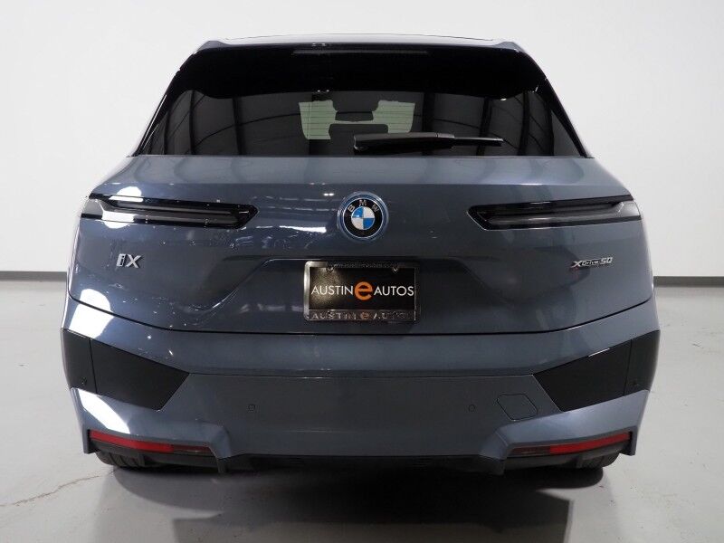 2024 BMW iX xDrive50 AWD *SPORT PKG, HEADS-UP DISPLAY, NAVIGATION, LIVE COCKPIT PRO, SAFETY ALERTS, 360 VIEW CAMERAS, PANO ECLIPSING MOONROOF, HEATED SEATS/STEERING, 22 INCH WHEELS, HARMAN/KARDON, WIRELESS CHARGING Round Rock TX