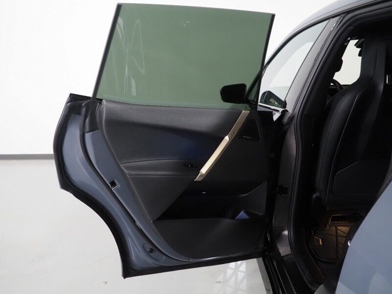 2024 BMW iX xDrive50 AWD *SPORT PKG, HEADS-UP DISPLAY, NAVIGATION, LIVE COCKPIT PRO, SAFETY ALERTS, 360 VIEW CAMERAS, PANO ECLIPSING MOONROOF, HEATED SEATS/STEERING, 22 INCH WHEELS, HARMAN/KARDON, WIRELESS CHARGING Round Rock TX