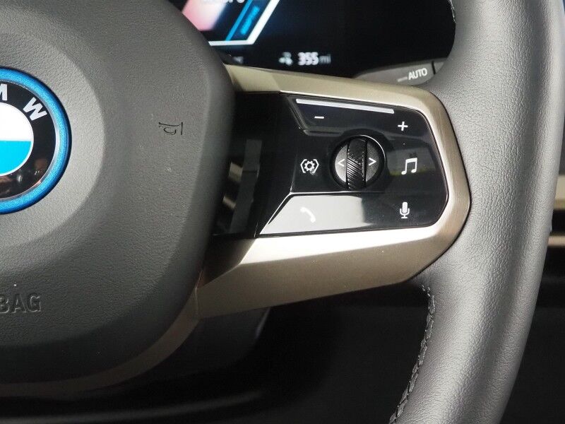 2024 BMW iX xDrive50 AWD *SPORT & LUXURY PKGS, DRIVING ASSIST PRO, HEADS-UP DISPLAY, NAVIGATION, ADAPTIVE CRUISE, SAFETY ALERTS, 360 CAMERAS, PANO ECLIPSING MOONROOF, CLIMATE/MULTI-FUNCTION SEATS, HARMAN/KARDON, WIRELESS CHARGING Round Rock TX