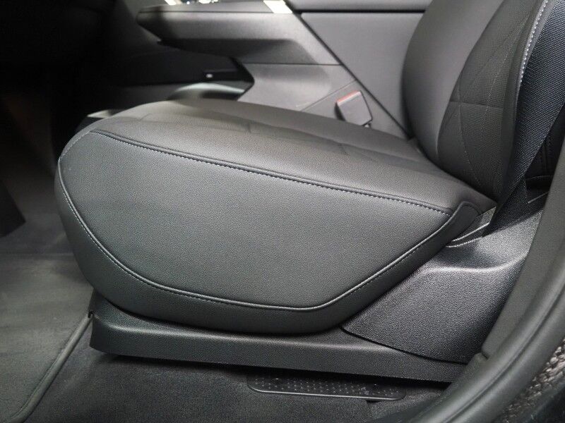 2024 BMW iX xDrive50 AWD *SPORT & LUXURY PKGS, DRIVING ASSIST PRO, HEADS-UP DISPLAY, NAVIGATION, ADAPTIVE CRUISE, SAFETY ALERTS, 360 CAMERAS, PANO ECLIPSING MOONROOF, CLIMATE/MULTI-FUNCTION SEATS, HARMAN/KARDON, WIRELESS CHARGING Round Rock TX