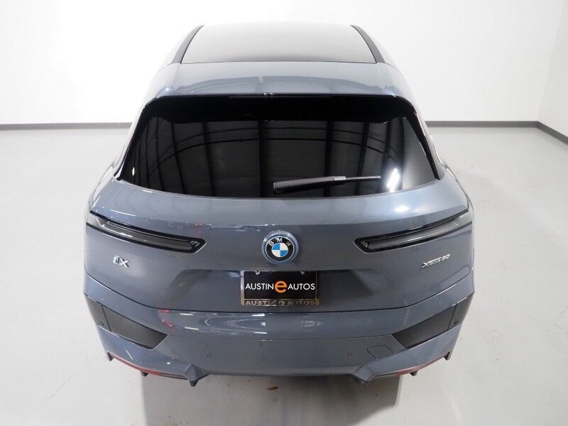 2024 BMW iX xDrive50 AWD *SPORT & LUXURY PKGS, DRIVING ASSIST PRO, HEADS-UP DISPLAY, NAVIGATION, ADAPTIVE CRUISE, SAFETY ALERTS, 360 CAMERAS, PANO ECLIPSING MOONROOF, CLIMATE/MULTI-FUNCTION SEATS, HARMAN/KARDON, WIRELESS CHARGING Round Rock TX