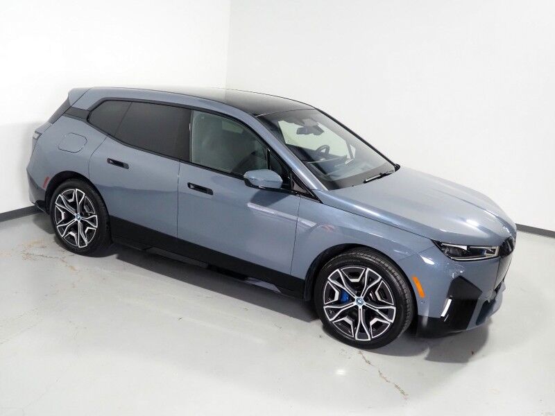 2024 BMW iX xDrive50 AWD *SPORT & LUXURY PKGS, DRIVING ASSIST PRO, HEADS-UP DISPLAY, NAVIGATION, ADAPTIVE CRUISE, SAFETY ALERTS, 360 CAMERAS, PANO ECLIPSING MOONROOF, CLIMATE/MULTI-FUNCTION SEATS, HARMAN/KARDON, WIRELESS CHARGING Round Rock TX