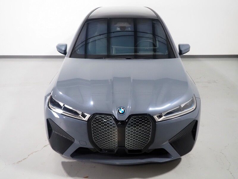2024 BMW iX xDrive50 AWD *SPORT & LUXURY PKGS, DRIVING ASSIST PRO, HEADS-UP DISPLAY, NAVIGATION, ADAPTIVE CRUISE, SAFETY ALERTS, 360 CAMERAS, PANO ECLIPSING MOONROOF, CLIMATE/MULTI-FUNCTION SEATS, HARMAN/KARDON, WIRELESS CHARGING Round Rock TX