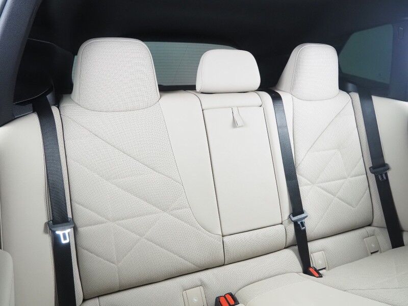 2024 BMW iX xDrive50 AWD *SPORT & LUXURY PKGS, DRIVING ASSIST PRO, HEADS-UP DISPLAY, NAVIGATION, ADAPTIVE CRUISE, SAFETY ALERTS, 360 CAMERAS, PANO ECLIPSING MOONROOF, HEATED/MULTI-FUNCTION SEATS, HARMAN/KARDON, WIRELESS CHARGING Round Rock TX