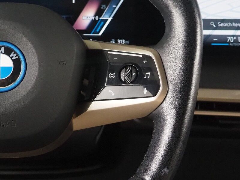 2024 BMW iX xDrive50 AWD *SPORT & LUXURY PKGS, DRIVING ASSIST PRO, HEADS-UP DISPLAY, NAVIGATION, ADAPTIVE CRUISE, SAFETY ALERTS, 360 CAMERAS, PANO ECLIPSING MOONROOF, HEATED/MULTI-FUNCTION SEATS, HARMAN/KARDON, WIRELESS CHARGING Round Rock TX