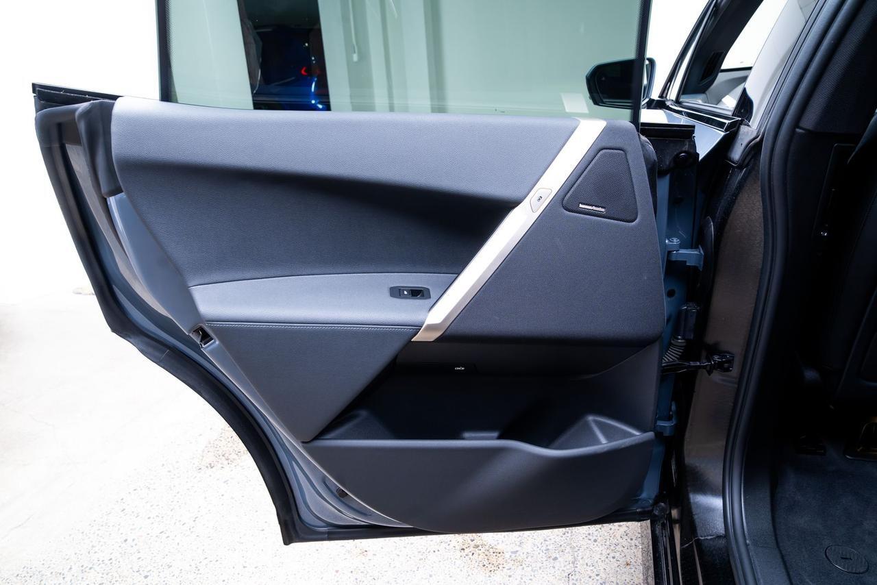 2024 BMW iX xDrive50 Adaptive Cruise Head-Up Display Portland OR