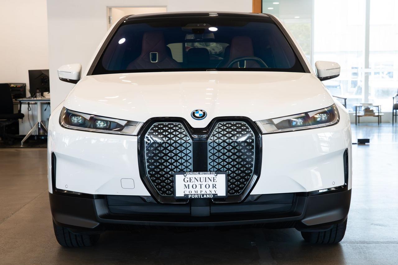 2024 BMW iX xDrive50 Gladstone OR