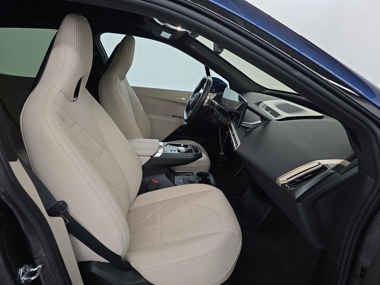 2024 BMW iX xDrive50 Harman Kardon Sound Panoramic Sky Lounge Roof Portland OR