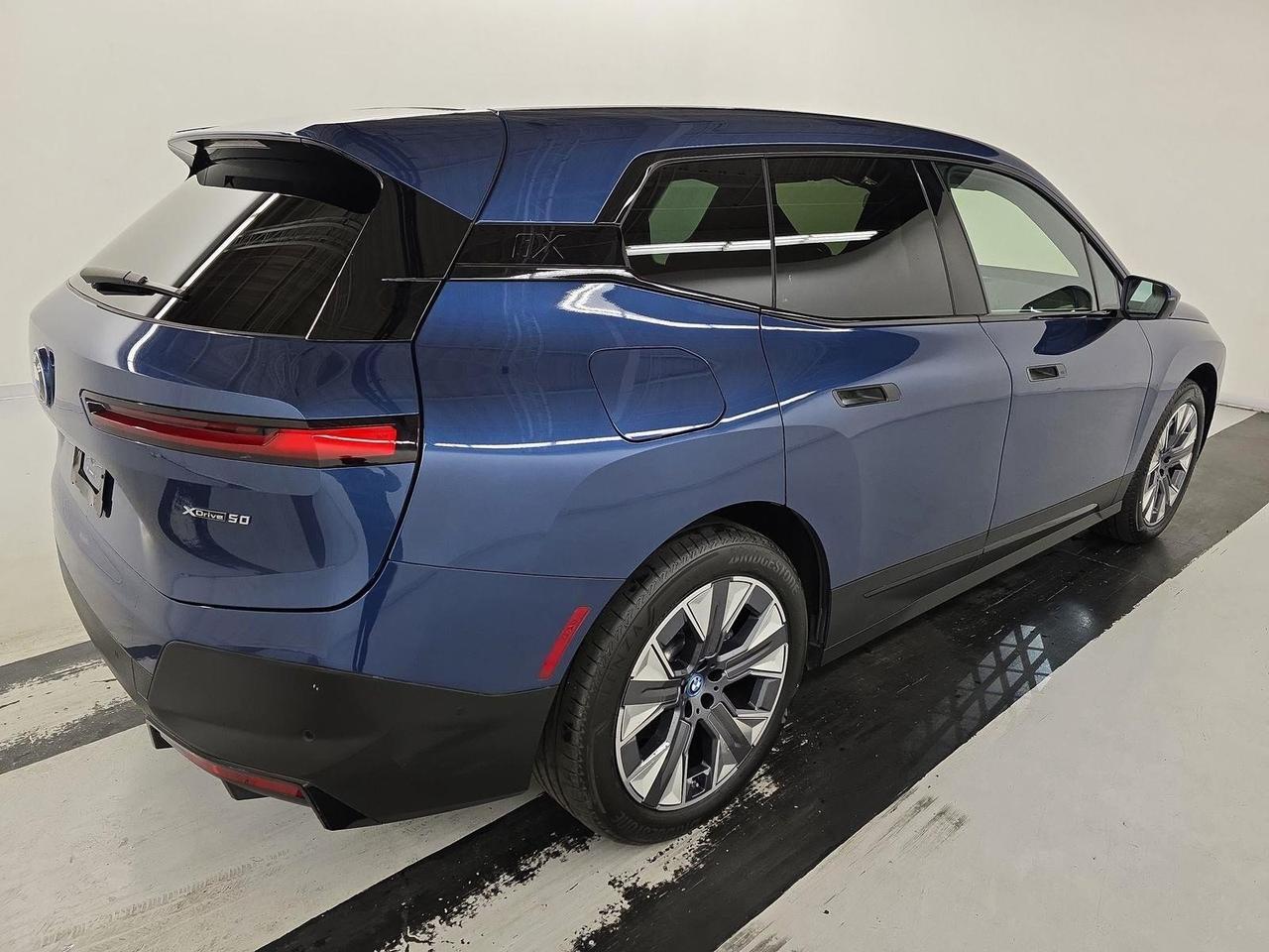 2024 BMW iX xDrive50 Harman Kardon Sound Panoramic Sky Lounge Roof Portland OR