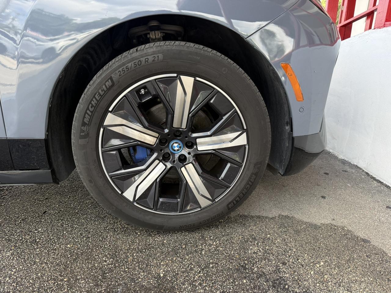 2024 BMW iX xDrive50