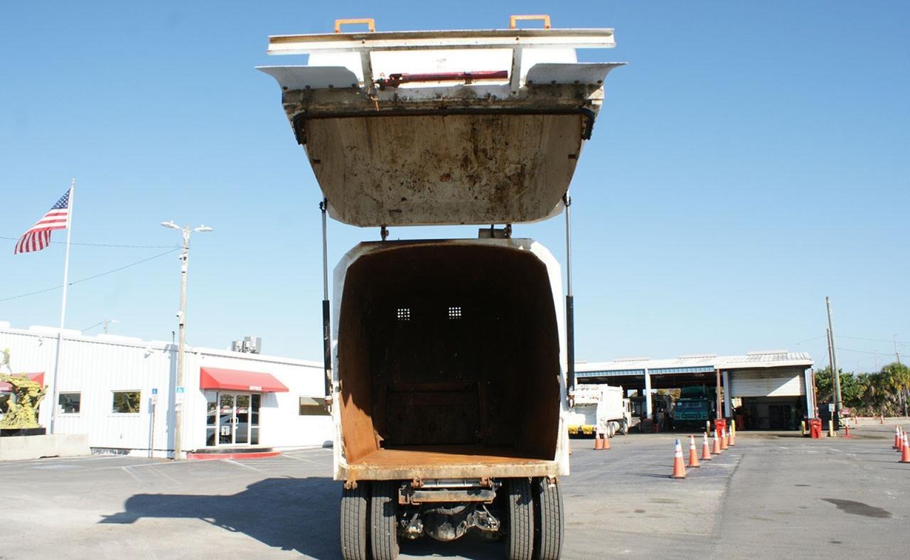 2024 Battle Motors LET 2 31 yard Pac-Tech Side Loader Garbage Truck Tampa FL