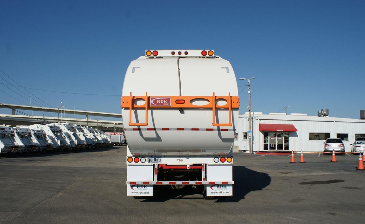 2024 Battle Motors LET 2 31 yard Pac-Tech Side Loader Garbage Truck Tampa FL