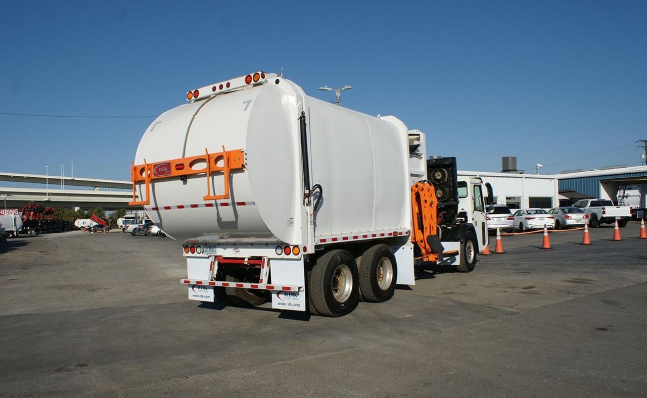 2024 Battle Motors LET 2 31 yard Pac-Tech Side Loader Garbage Truck Tampa FL
