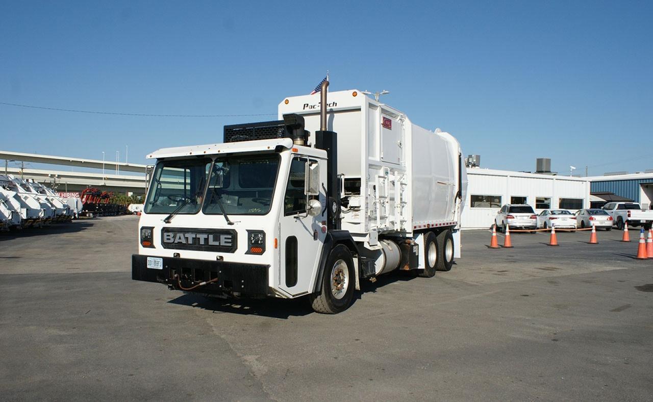 2024 Battle Motors LET 2 31 yard Pac-Tech Side Loader Garbage Truck Tampa FL