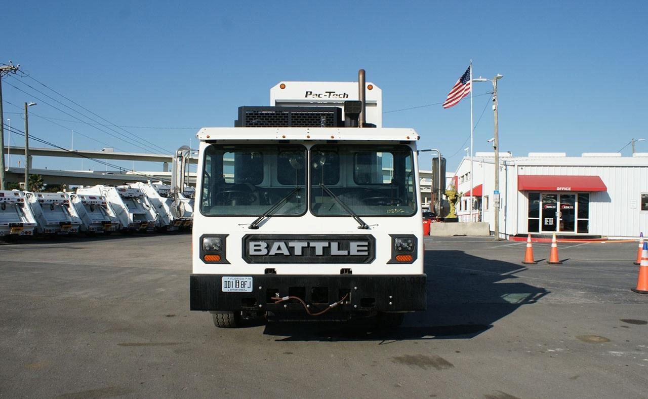 2024 Battle Motors LET 2 31 yard Pac-Tech Side Loader Garbage Truck Tampa FL