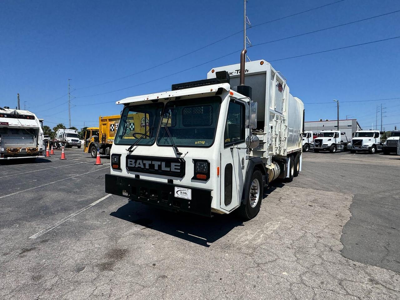 2024 Battle Motors LET 2 31 yard Pac-Tech Side Loader Garbage Truck Tampa FL